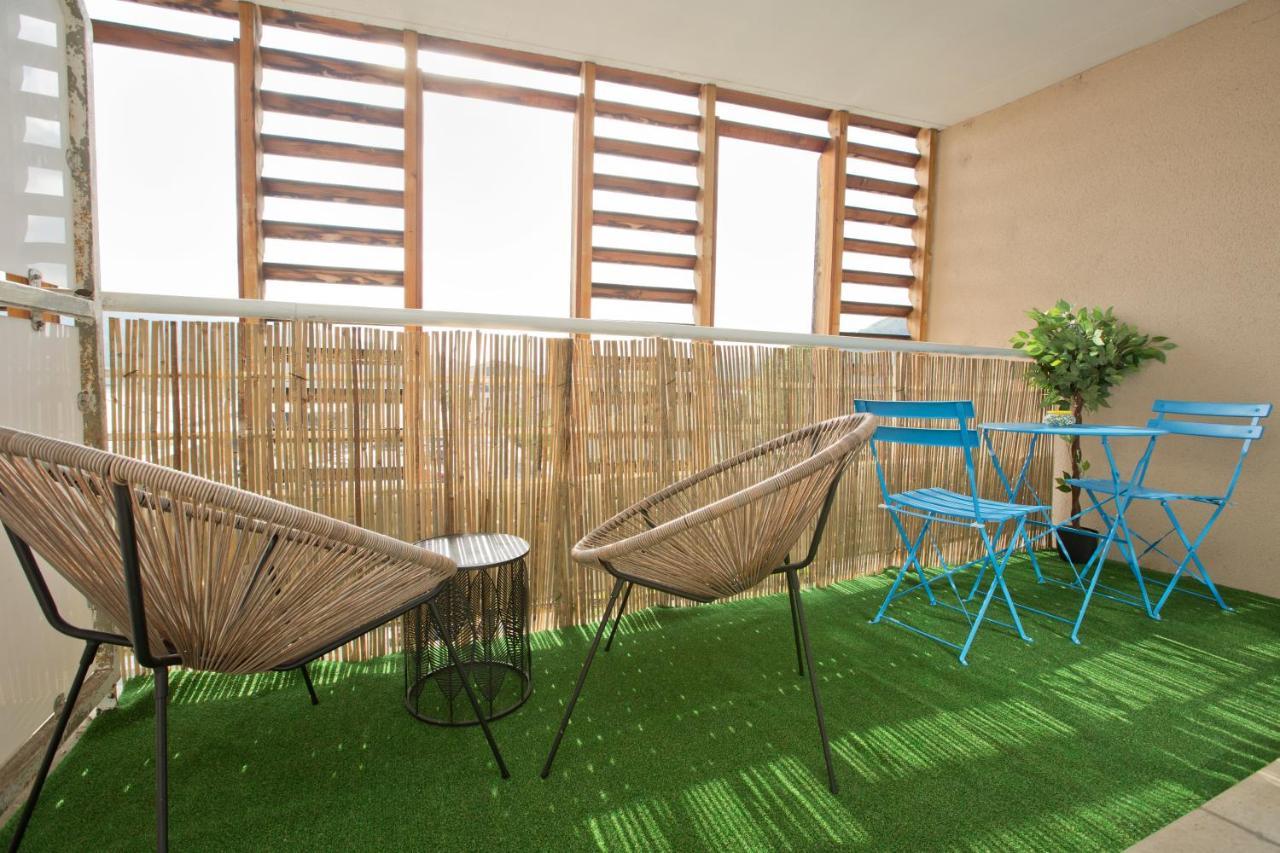 Grand Studio Avec Climatisation, Balcon Proche Gare Centre Ville Лурд Екстер'єр фото